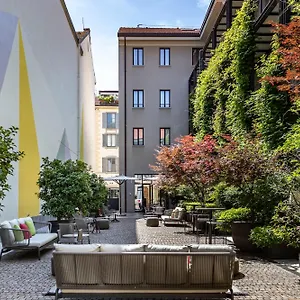 https://savona-18-suites.italymilanhotels.net